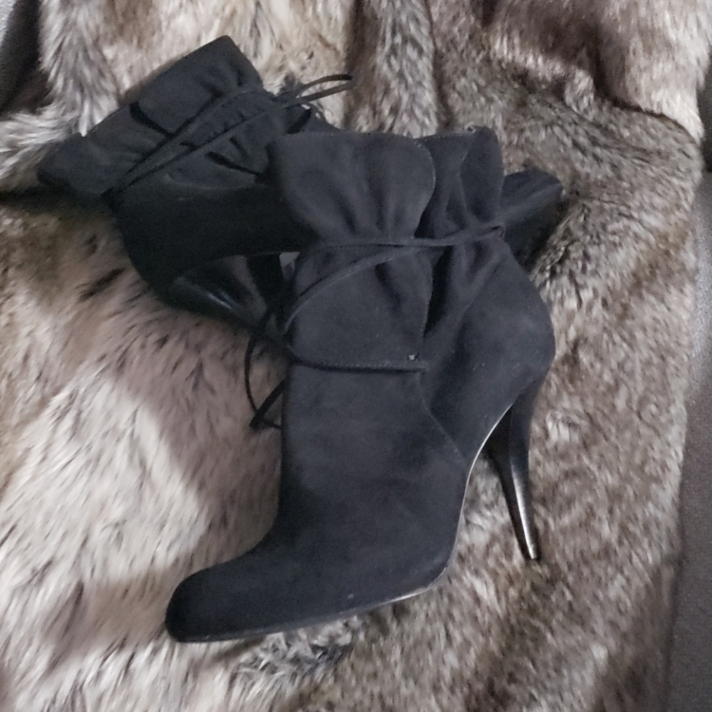 NWT Calvin Klein Black Suede Booties